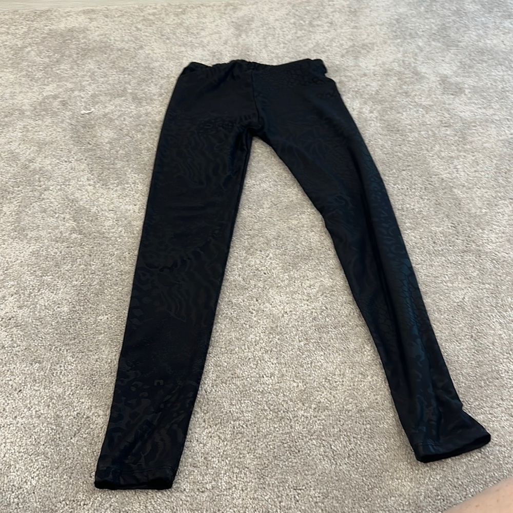 Black animal print leggings